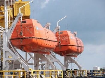 Porcelana Bote salvavidas FRP totalmente cerrado para marina proveedor