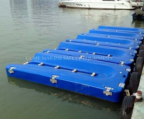 Porcelana Marina Plástico Jetski acoplado con ruedas de rodillo proveedor