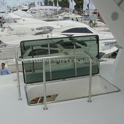 Porcelana Ventana de aluminio resistente al fuego marina proveedor
