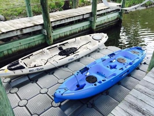 Pontoones flotantes con ruedas proveedor